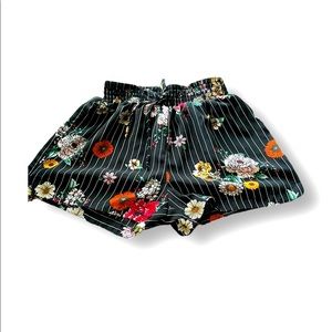 BOHO HIPPIE FLORAL SUMMER SHORTS